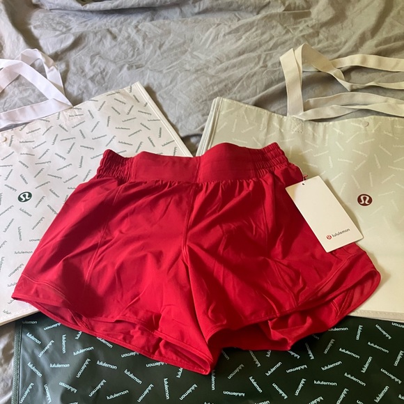 lululemon athletica Pants - NWT Lululemon Hotty Hot High-Rise Shorts 4", Sz 6, Dark Red